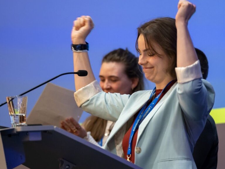 Julia Ramackers hat der Landessynode die Einrichtung eines Klimaausschusses vorgeschlagen und freut sich über Zustimmung